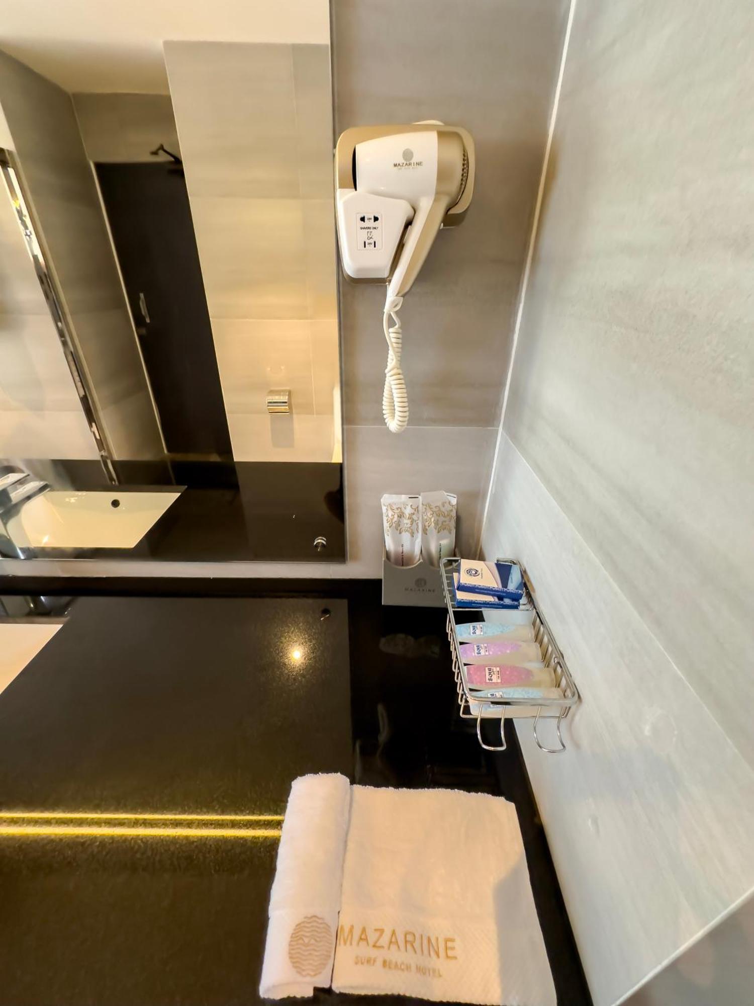 Mazarine Surf Suites Hiriketiya Dikwella Dış mekan fotoğraf