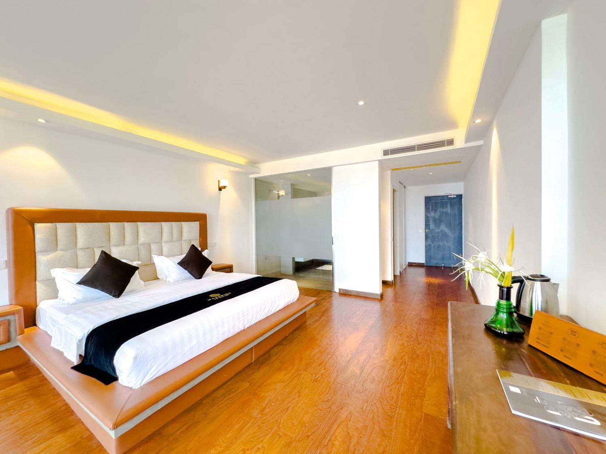 Mazarine Surf Suites Hiriketiya Dikwella Dış mekan fotoğraf