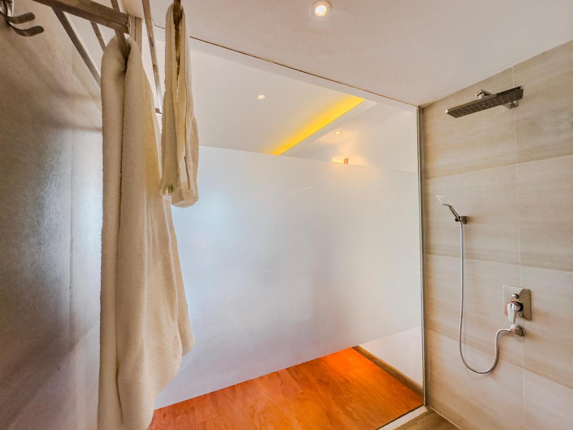 Mazarine Surf Suites Hiriketiya Dikwella Dış mekan fotoğraf